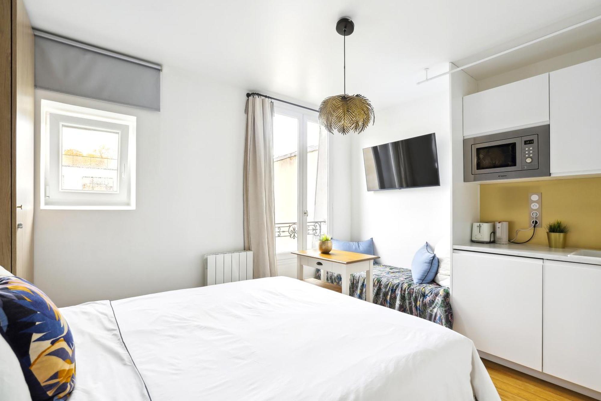 Luxury Architect Studio Near Le Marais Париж Экстерьер фото